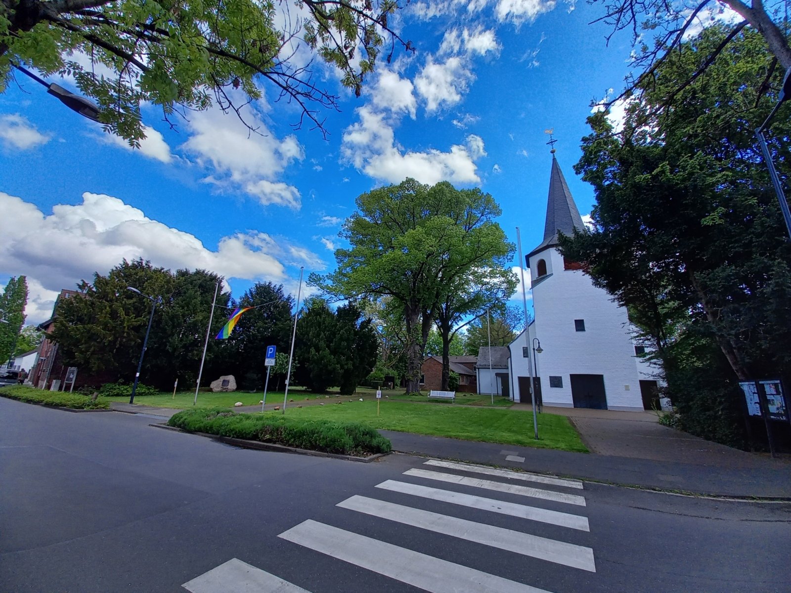Kirche Stotzheim (c) Bernd Gellert