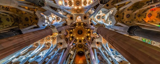 Sagrada Familia (c) Photosaddicta auf Pixabay